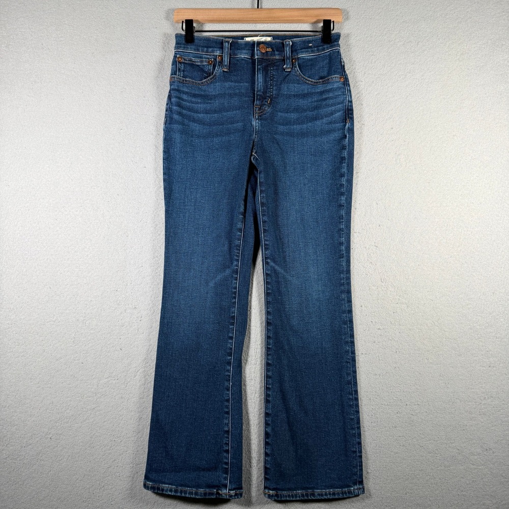 Madewell High Rise Kick Out Jeans Blue Denim Size 25 NN471 DM5103 Flare Bootcut